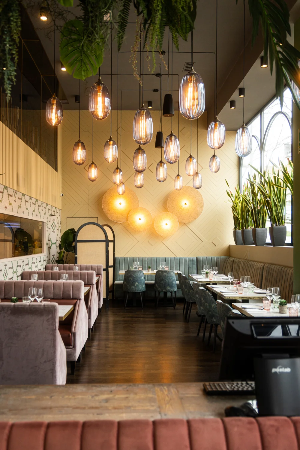 Dining room at Miss Chen